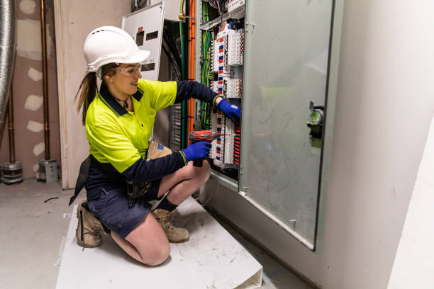 Best Affordable Emergency Electrician  in Amherst, WI